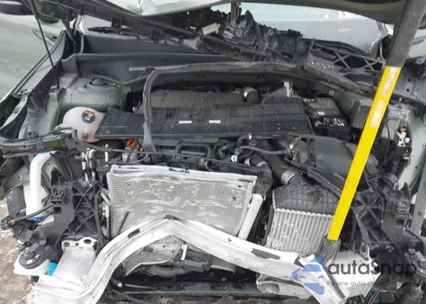 2024 Kia Sorento X-Line Ex z USA, uszkodzony, nr VIN 5XYRHDJF2RG273765